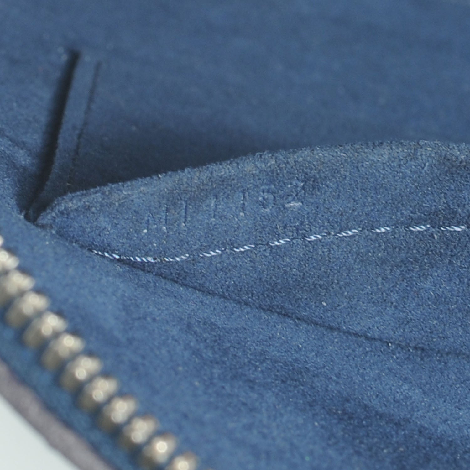Louis Vuitton Epi Alma GM Indigo 6 of 7
