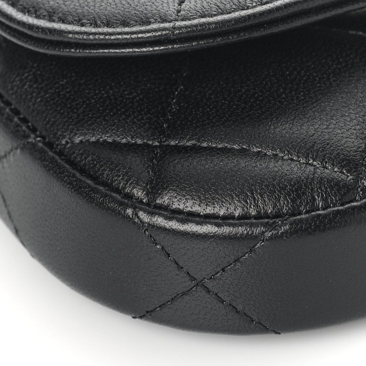 Lambskin Quilted Pearl Top Handle Clutch With Chain Black