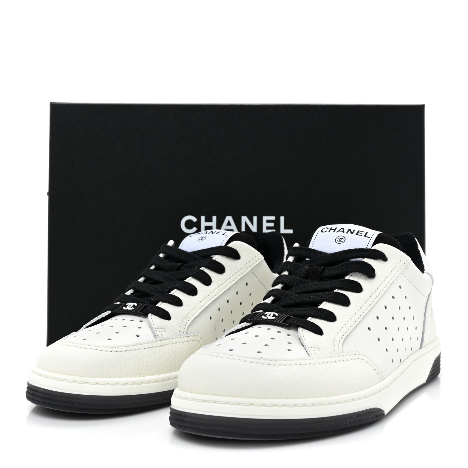 Chanel Grained Calfskin Fabric Womens Logo Sneakers 39 White Black 10 of 10