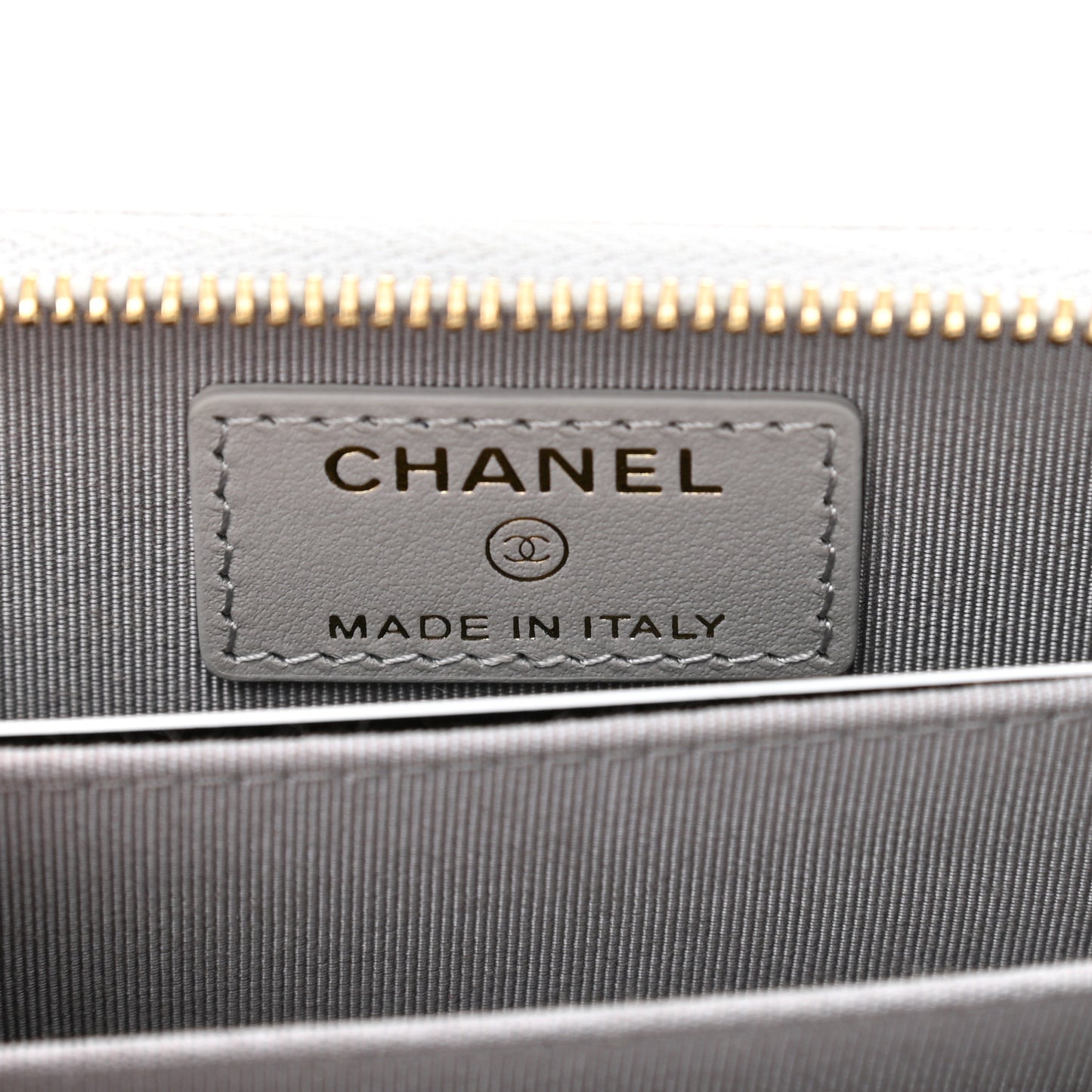 Caviar Quilted Zip Coin Purse Grey