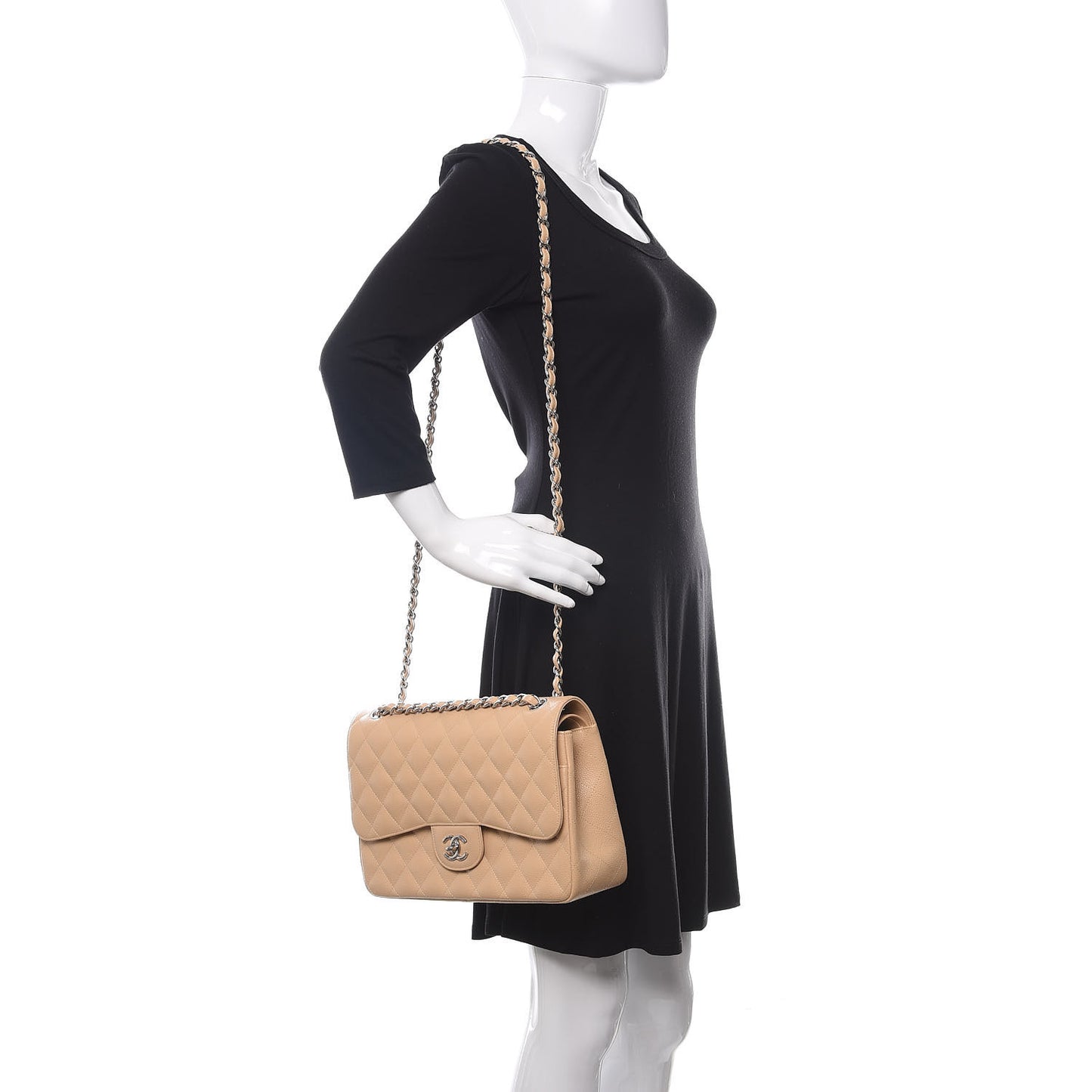 Caviar Quilted Jumbo Double Flap Beige Clair