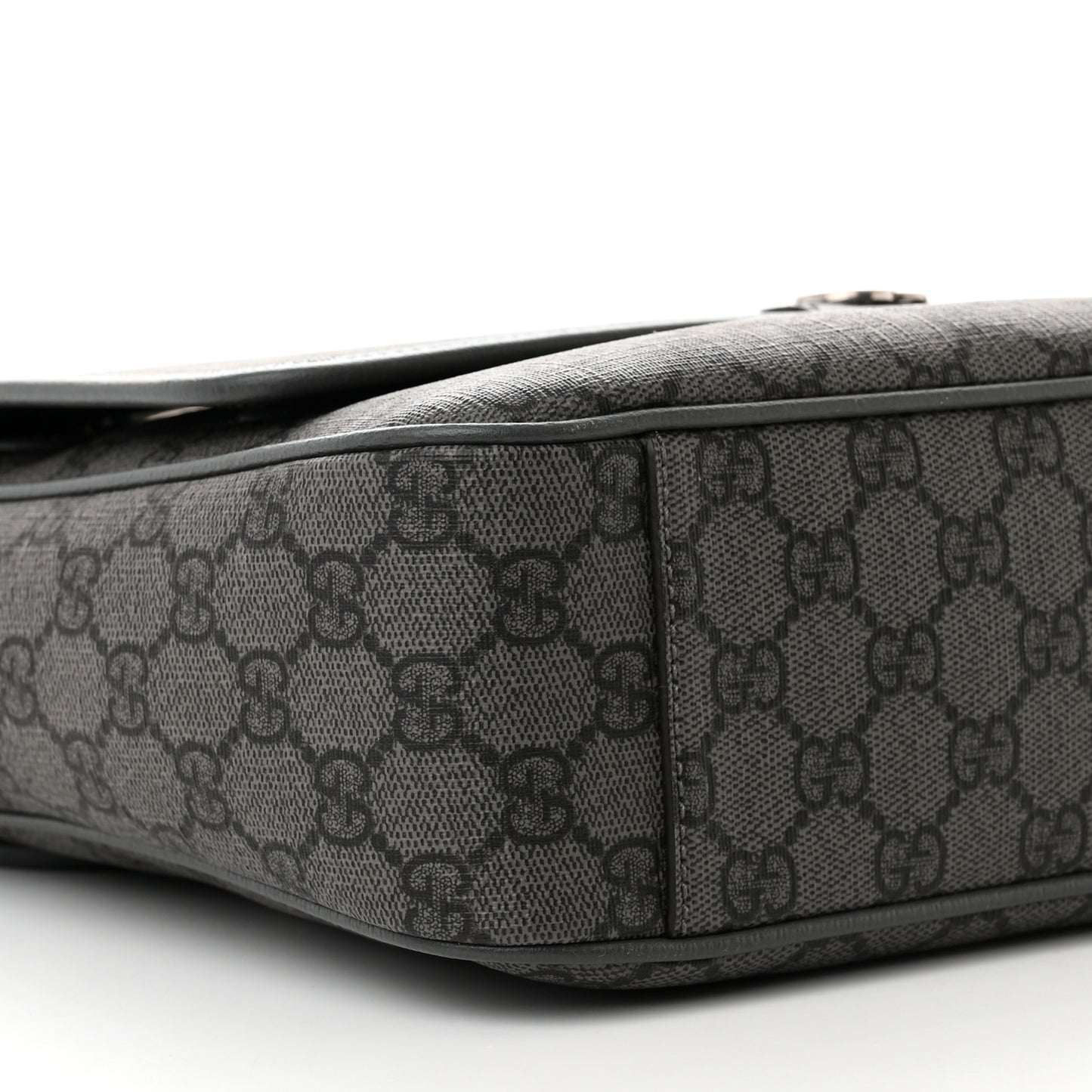 Tender GG Supreme Monogram Textured Dollar Calfskin Ophidia Messenger Bag Grey Black Graphite Grey