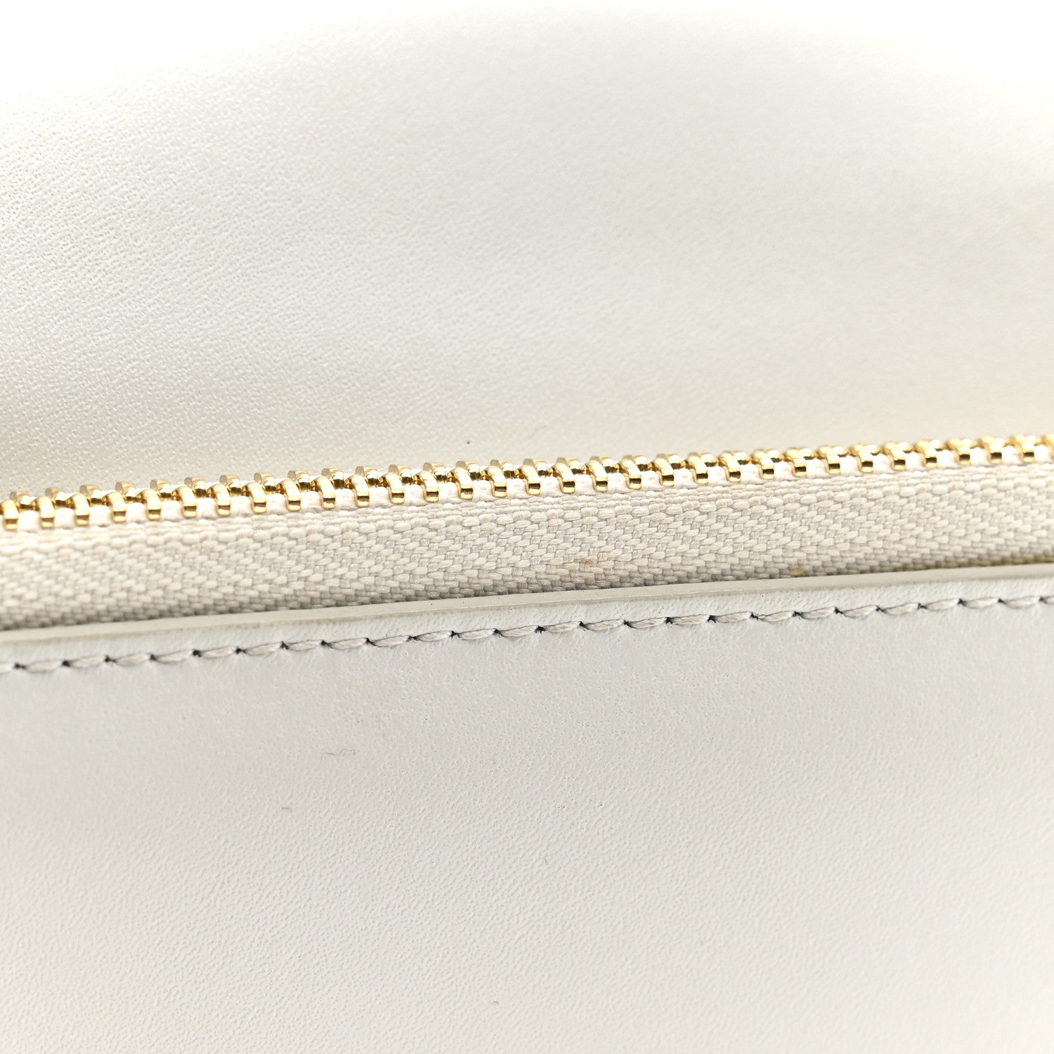 Salvatore Ferragamo Smooth Calfskin Vara Bow Chain Flap Crossbody White 16 of 17