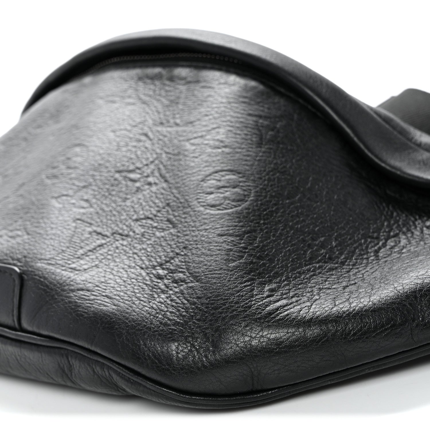 Louis Vuitton Calfskin Monogram Shadow Discovery Bumbag Black 9 of 10