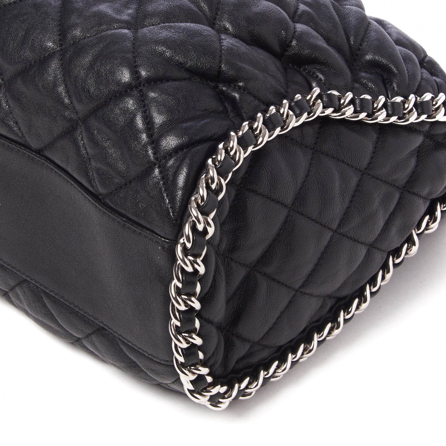 Washed Lambskin Chain Around Hobo Black