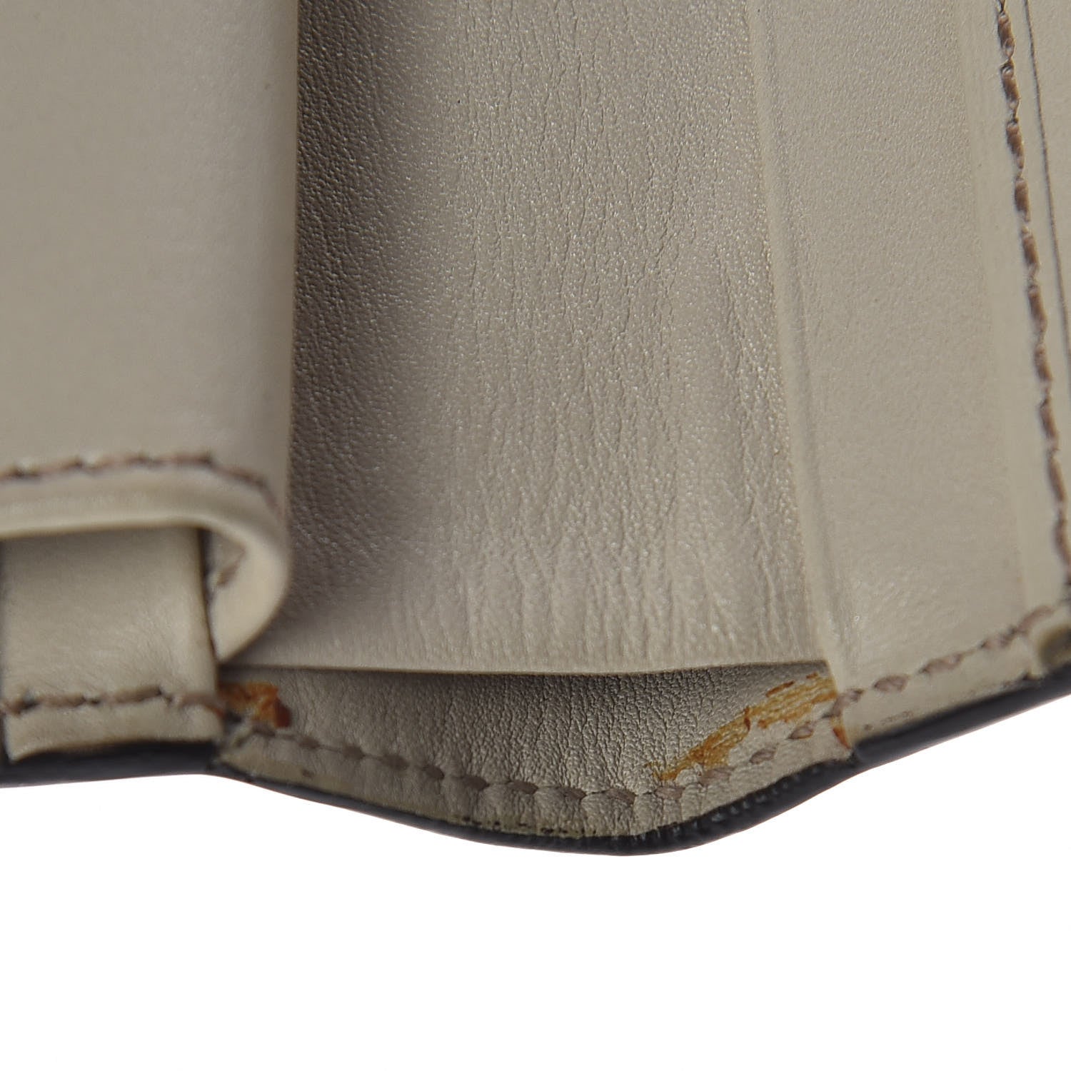 Gucci Guccissima Bi-Fold Wallet White 11 of 17