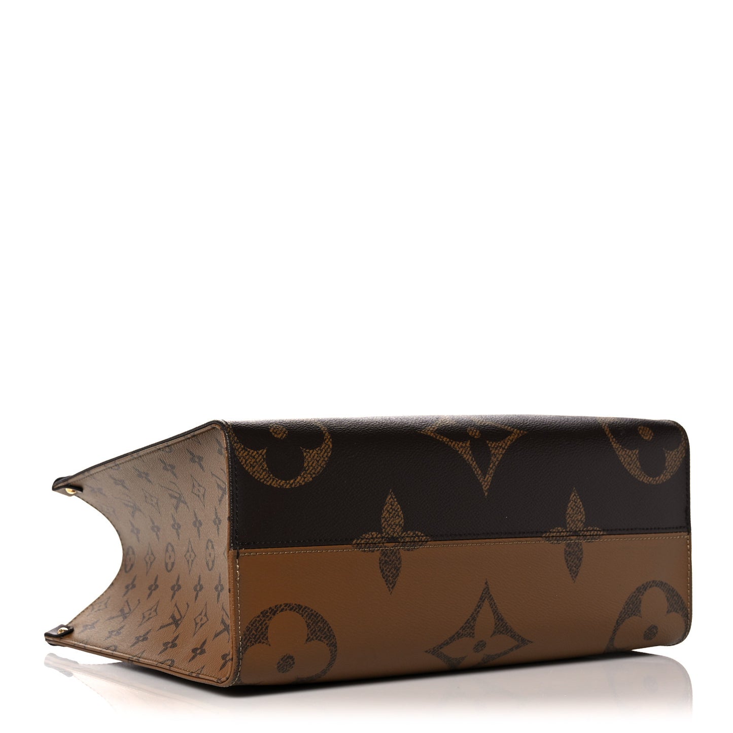 Reverse Monogram Giant Onthego MM