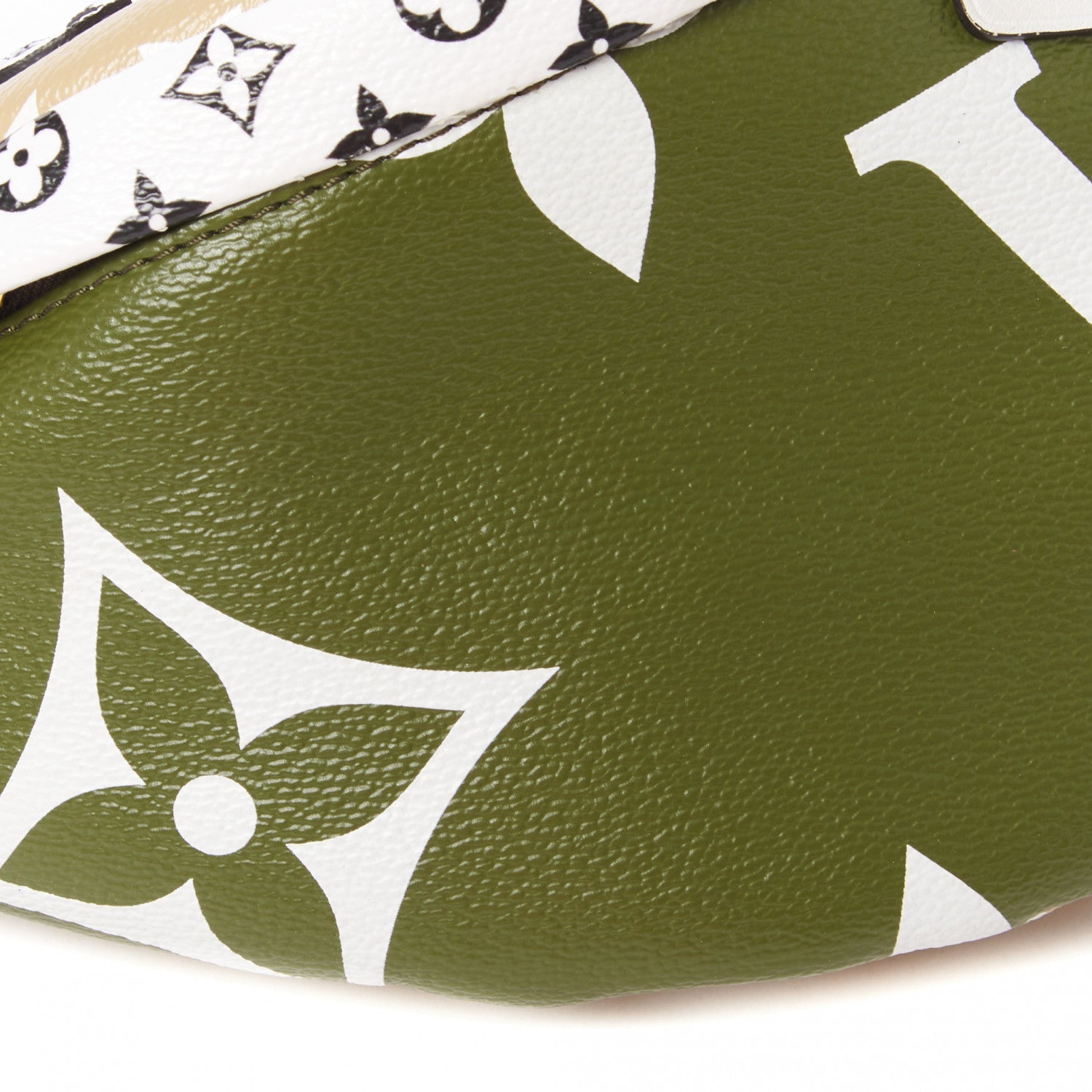 Louis Vuitton Monogram Giant Bumbag Kaki Beige 6 of 9
