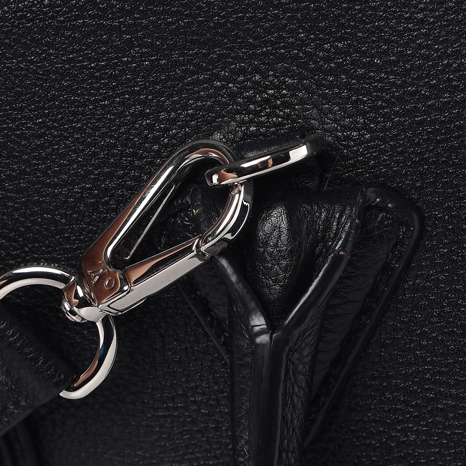 Louis Vuitton Veau Cachemire Soft Lockit MM Black 16 of 21