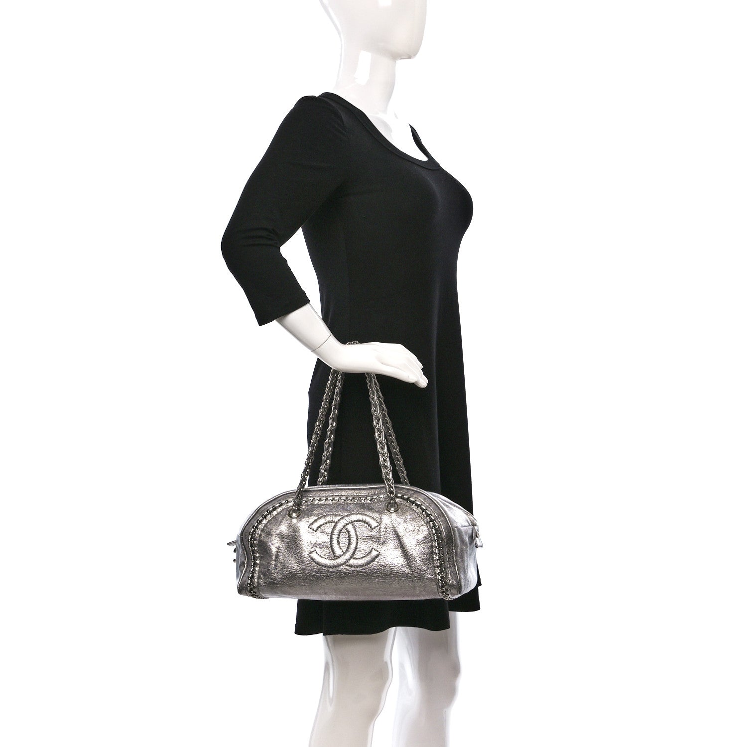 Chanel Metallic Goatskin Medium Luxe Ligne Bowler Silver 2 of 12