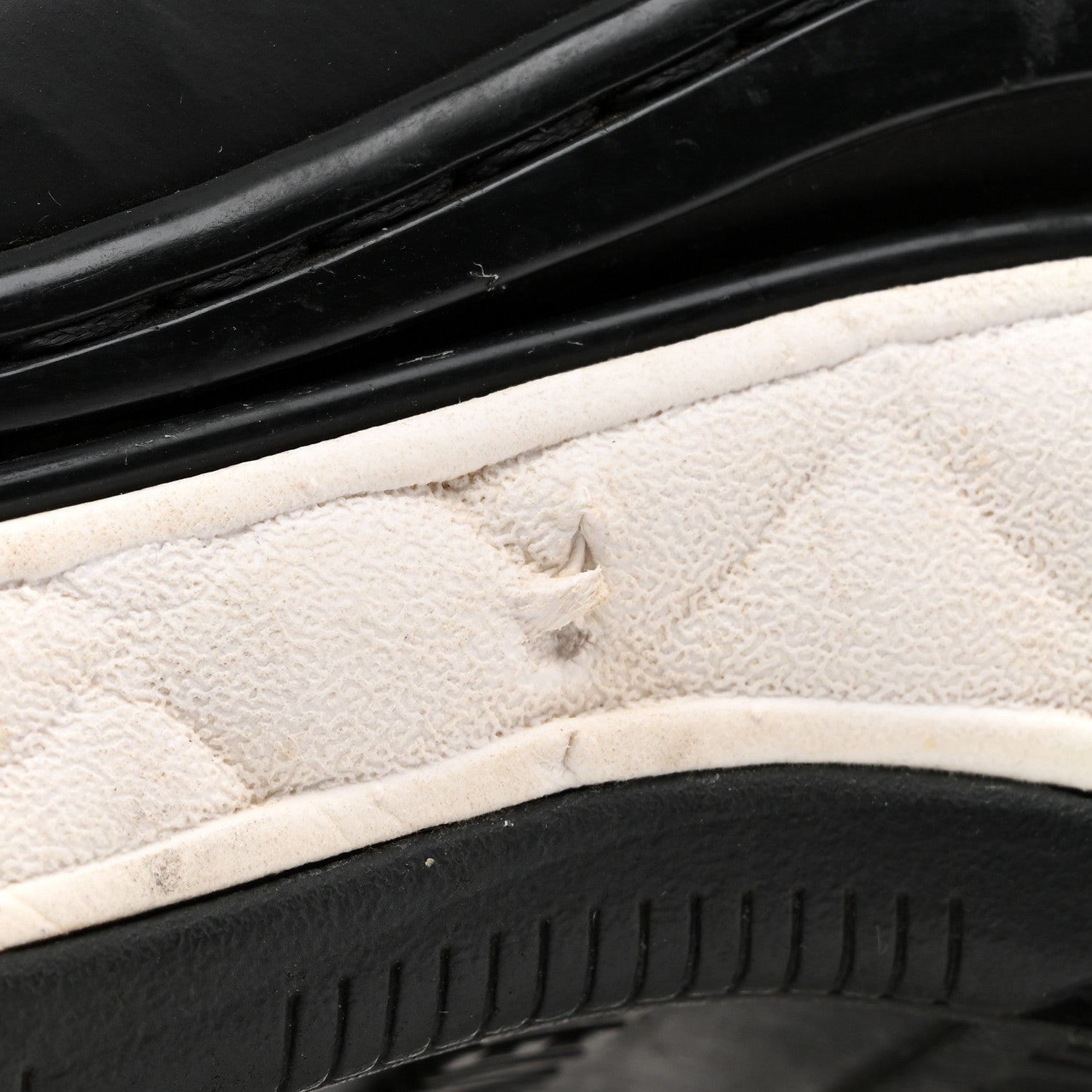 Chanel Velvet Calfskin Mixed Fibers CC Sneakers 37 Black 9 of 13