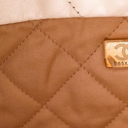 Chanel Shiny Calfskin Quilted Chanel 22 White 8 of 11