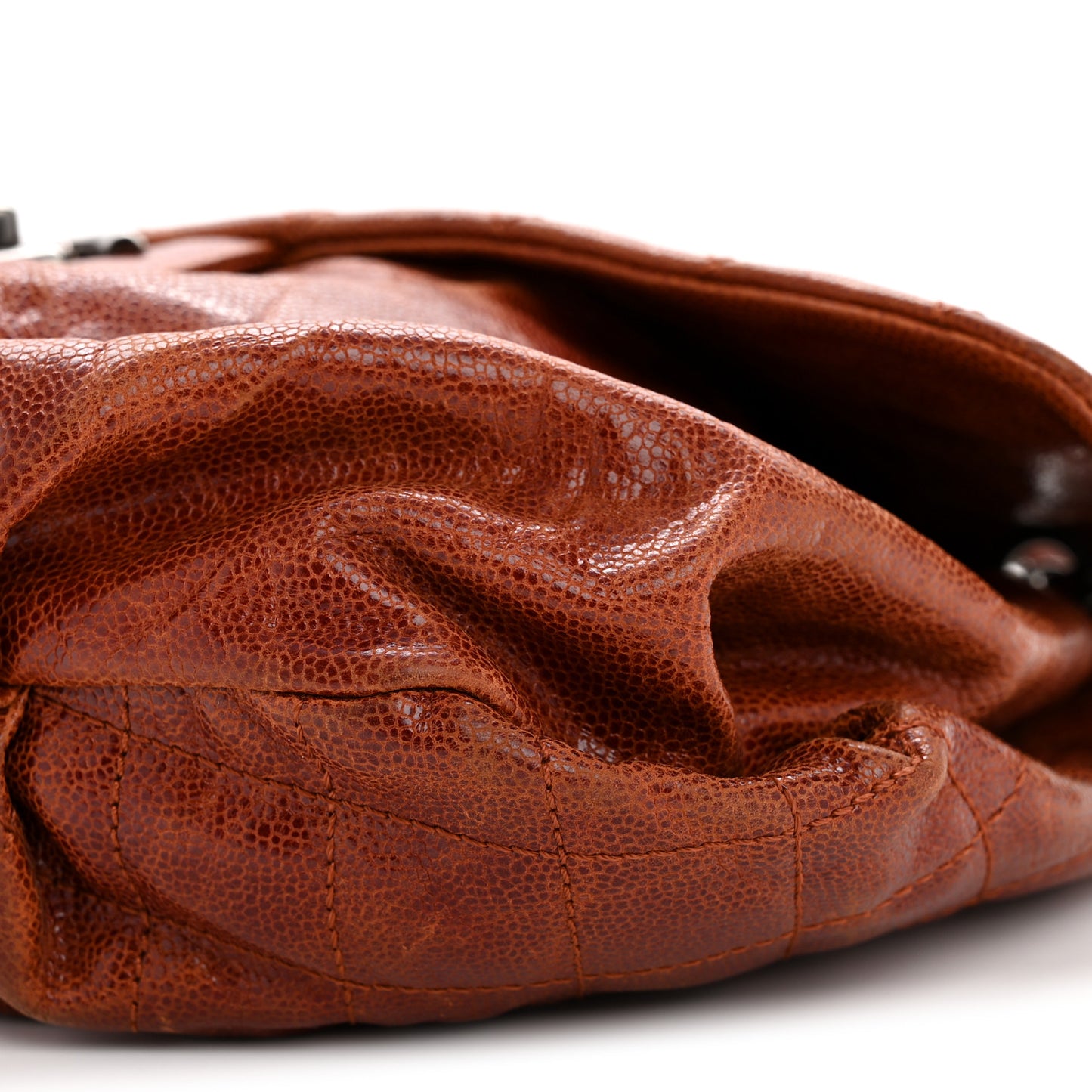 Crumpled Caviar Quilted Maxi Elastic Flap Light Brown