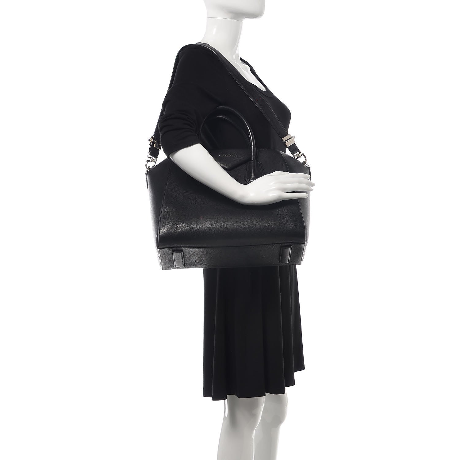 Givenchy Sugar Goatskin Medium Antigona Black 2 of 11