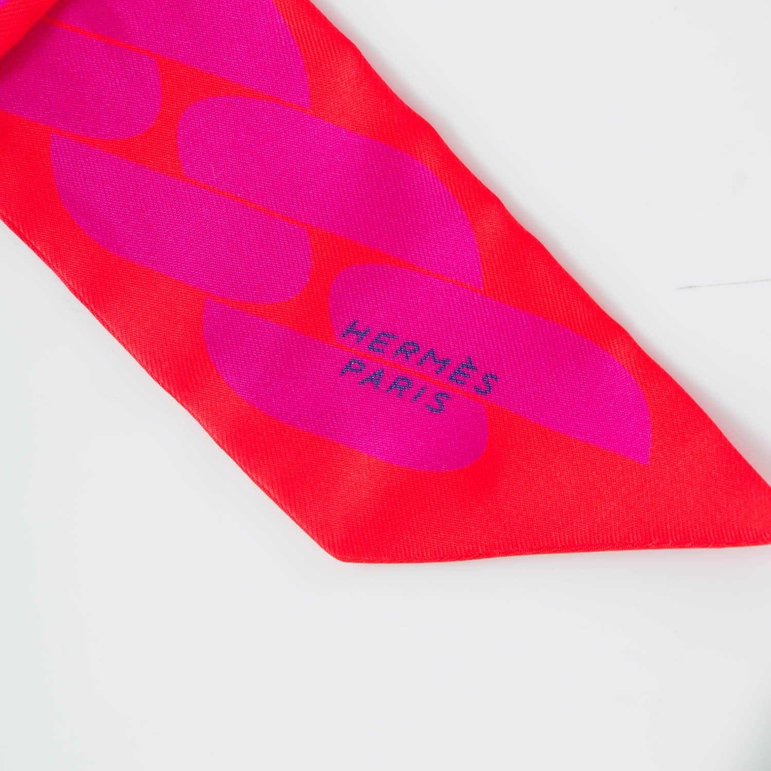 Hermes Silk Clic C'est Noue Twilly Rouge Grenadine Fuchsia 4 of 5