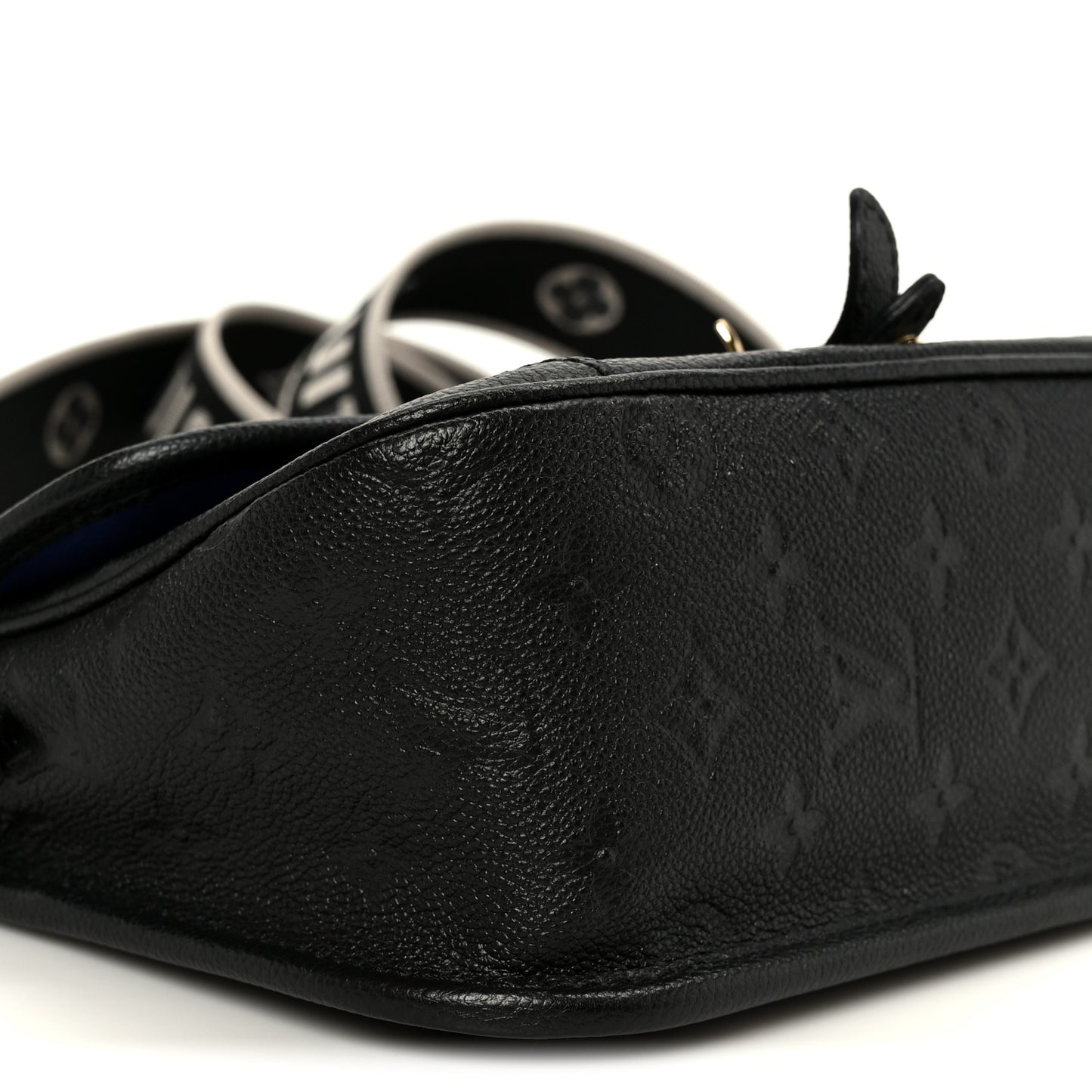 Empreinte Monogram Giant Diane Black