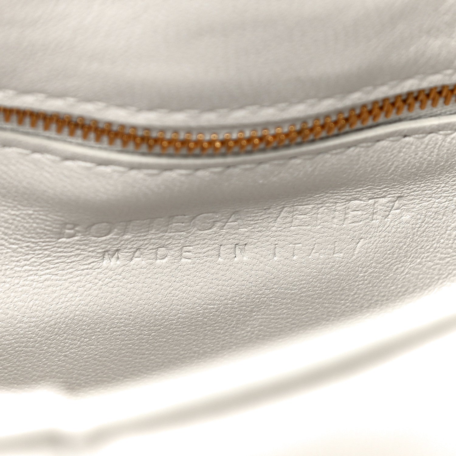 Bottega Veneta Lambskin Maxi Intreccio Padded Chain Cassette Crossbody Bag White 9 of 16