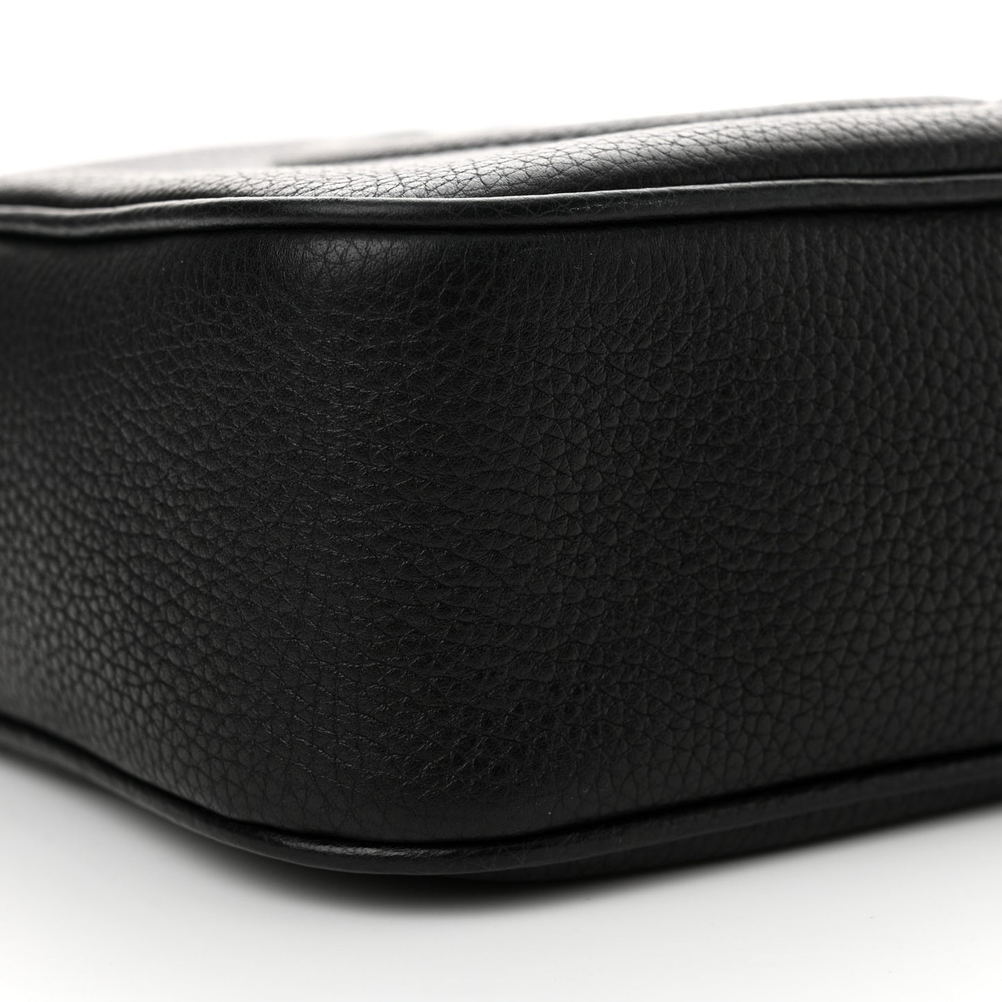 Pebbled Calfskin Small Soho Disco Bag Black