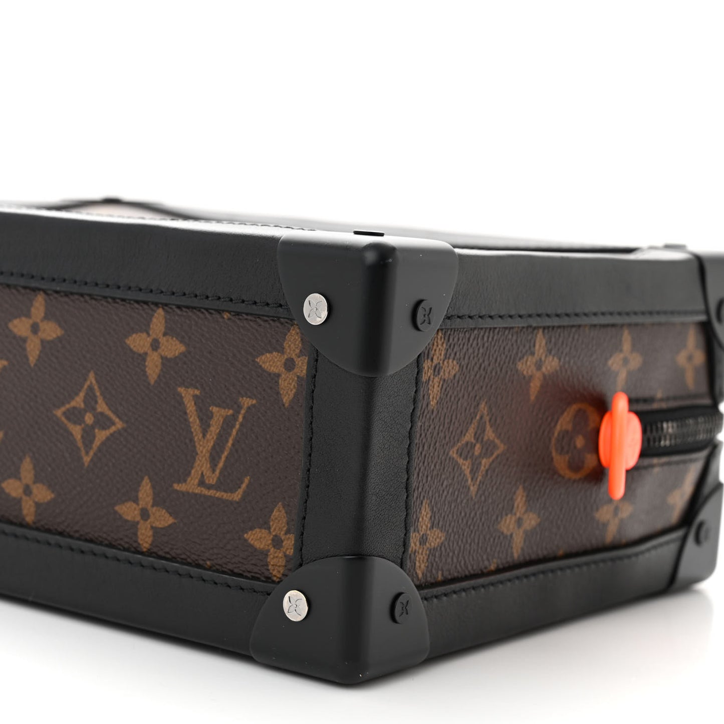 Monogram Solar Ray Soft Trunk