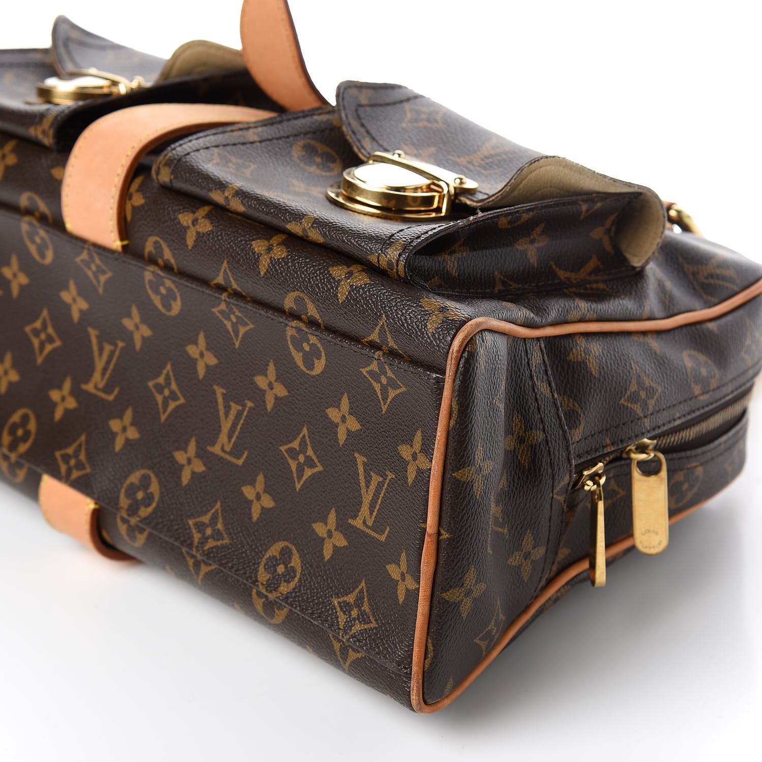Louis Vuitton Monogram Manhattan GM 7 of 10