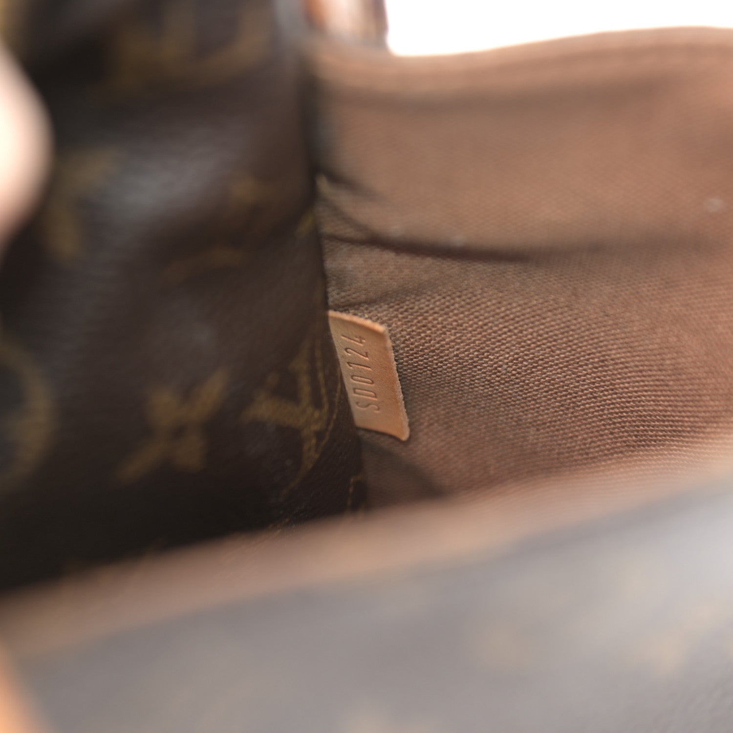 Louis Vuitton Monogram Totally PM 6 of 13