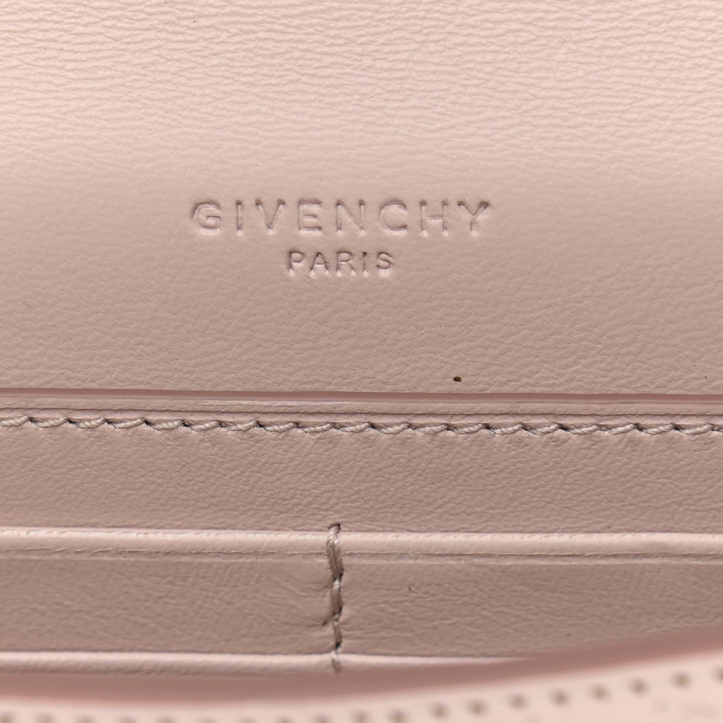 Goatskin Quilted GV3 Strap Wallet Pale Pink