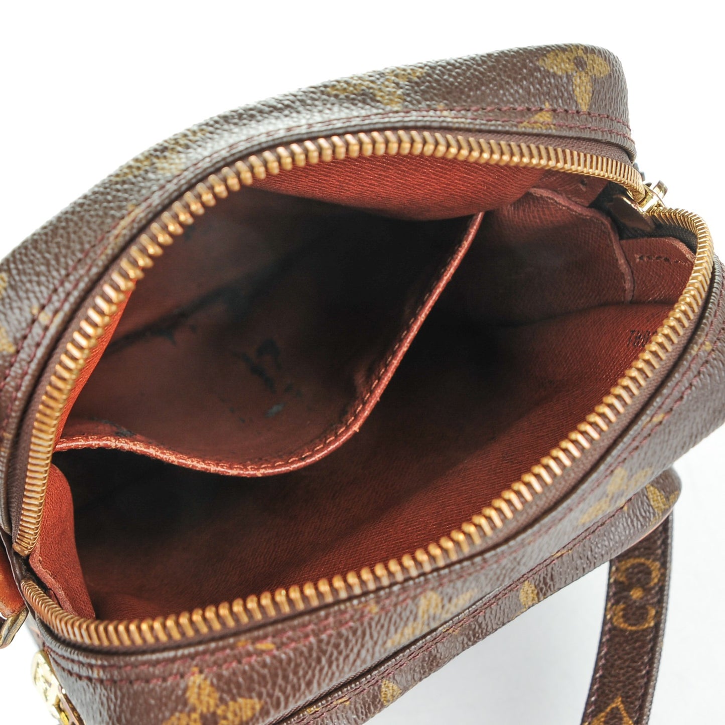 Monogram Amazone