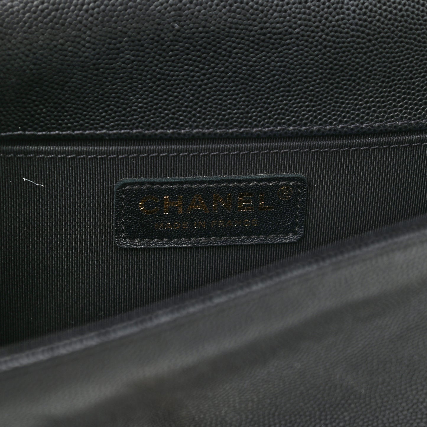 Caviar Quilted Medium Boy Flap Black