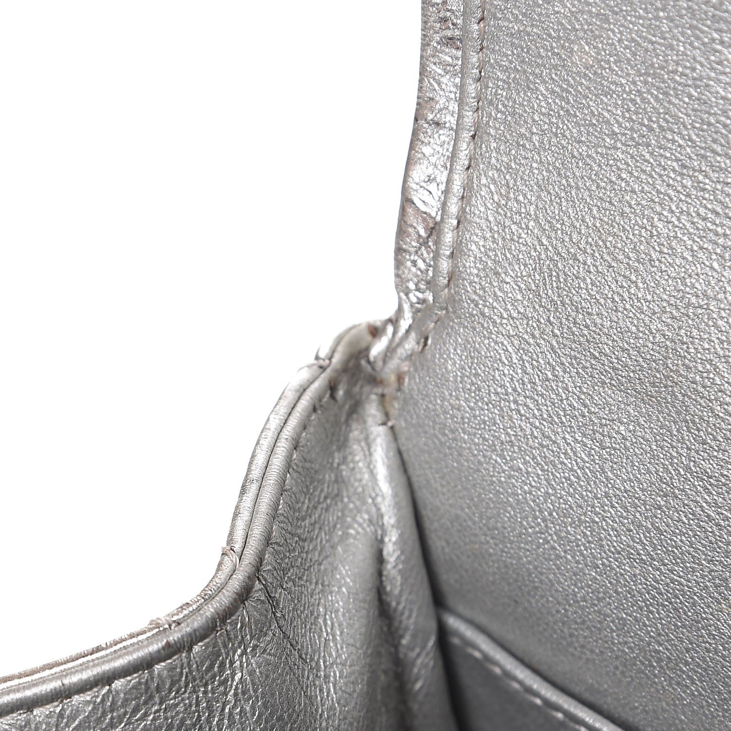 Chanel Metallic Aged Calfskin Quilted 2.55 Reissue 227 Flap Silver 21 of 22