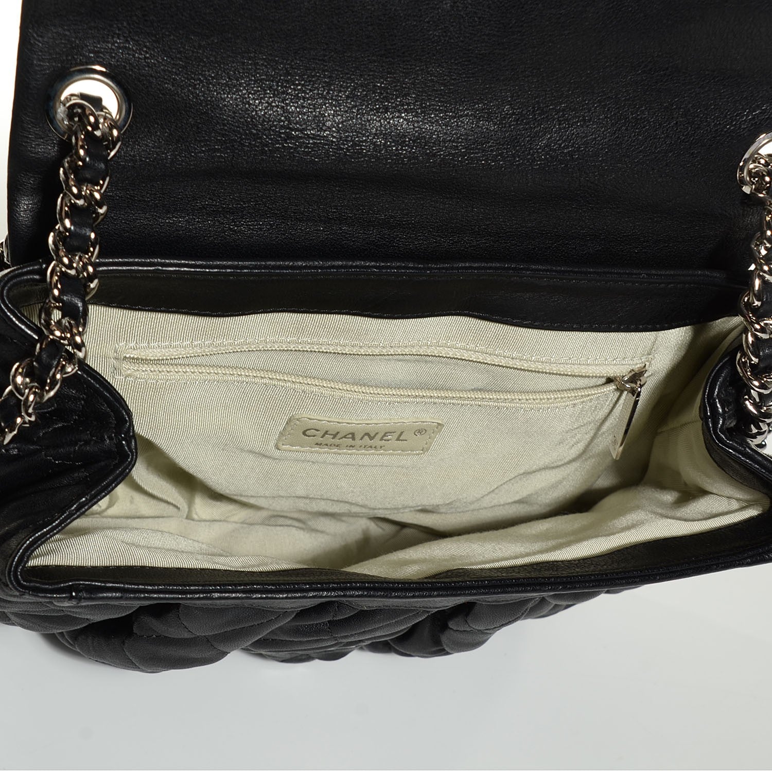 Chanel Crumpled Lambskin Quilted Medium Chain Around Messenger Black 5 of 7