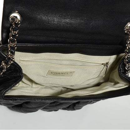 Chanel Crumpled Lambskin Quilted Medium Chain Around Messenger Black 5 of 7
