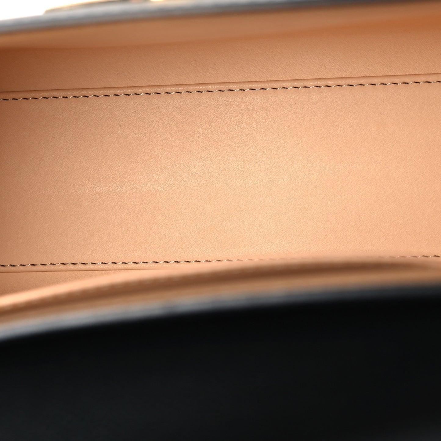 Carat Calfskin Gabrielle PM Black