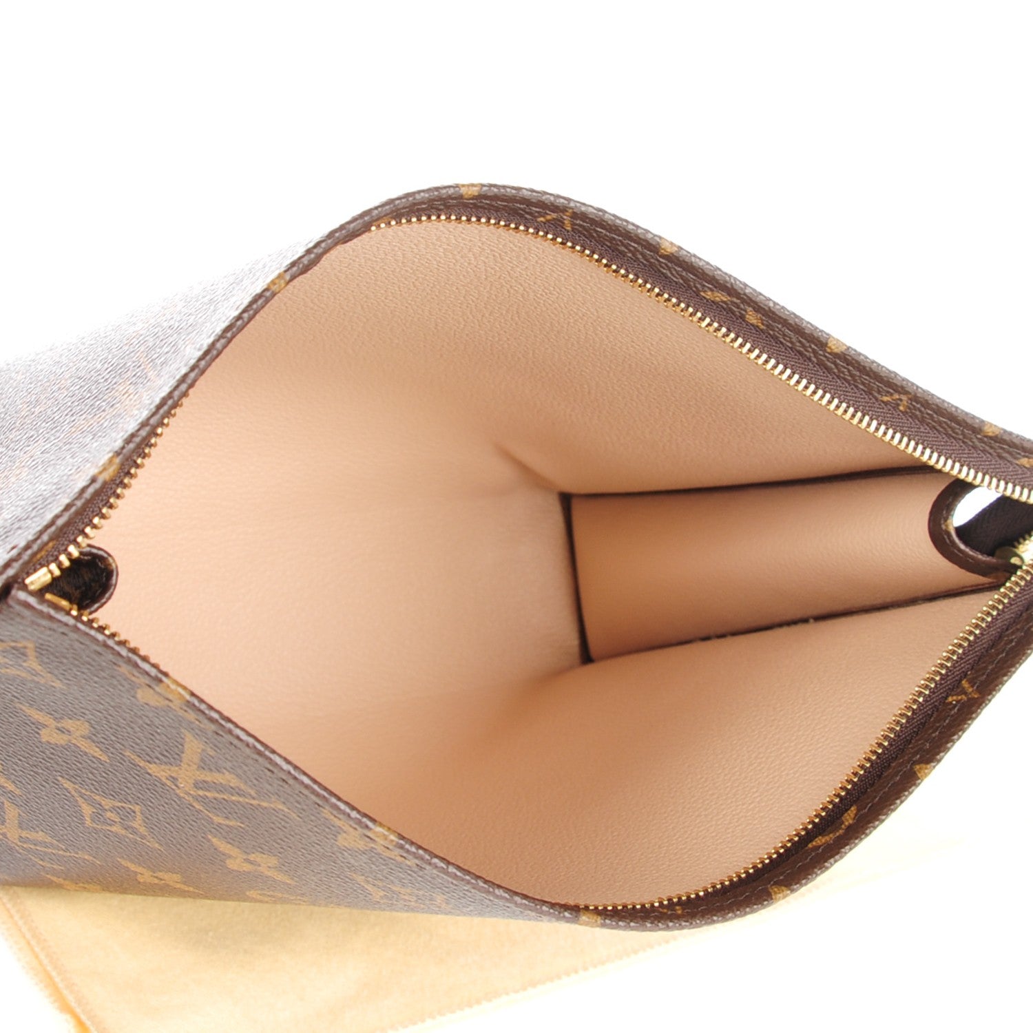 Louis Vuitton Monogram Toiletry Pouch 26 5 of 7