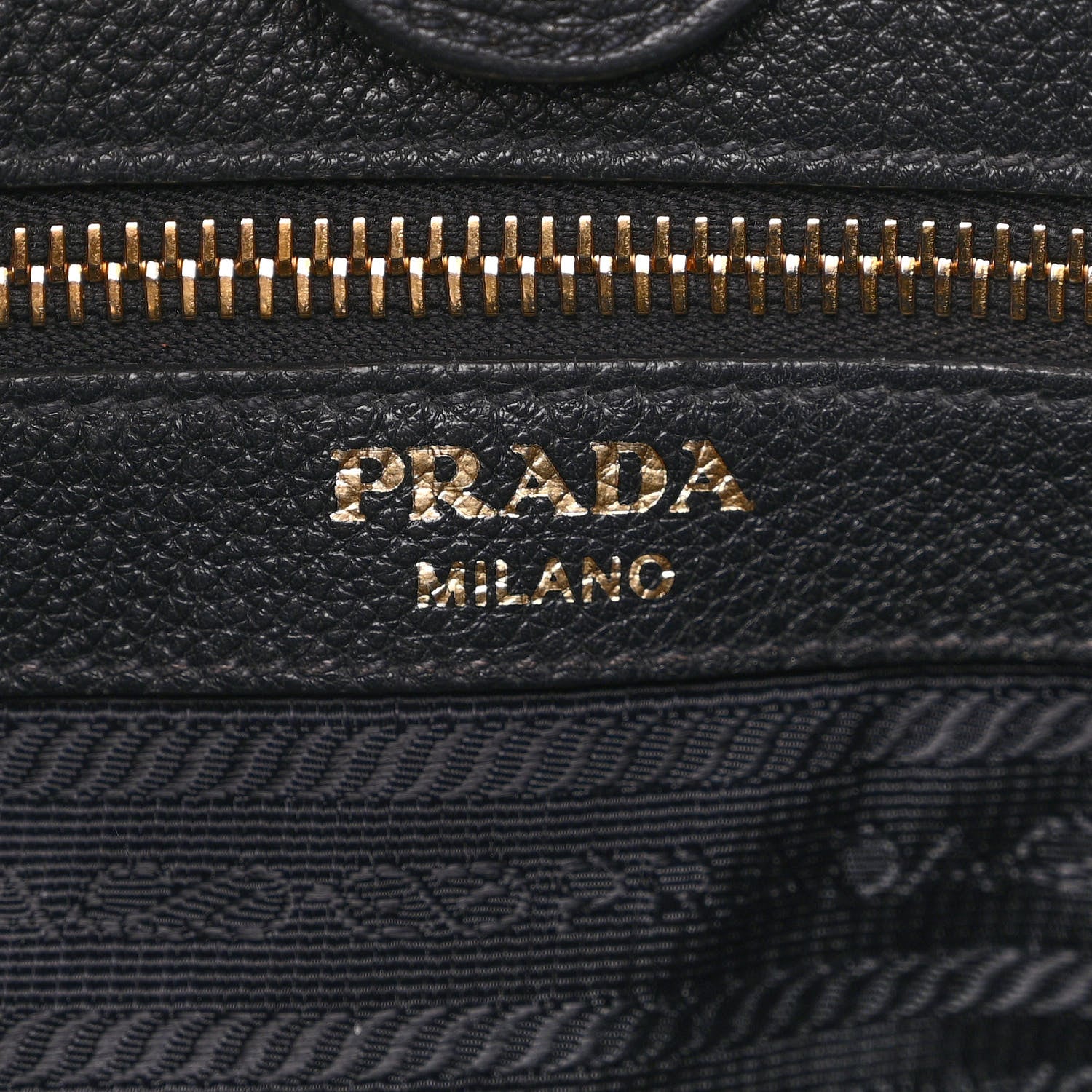 Prada Vitello Daino Zippered Messenger Hobo Black 6 of 17