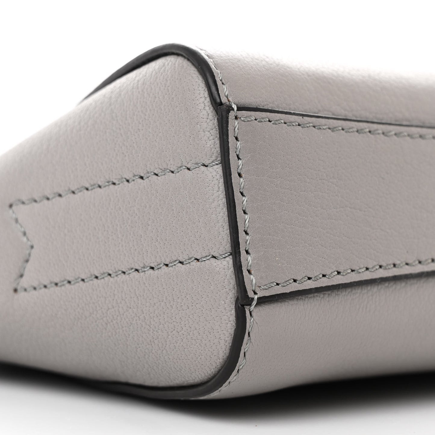 Sugar Goatskin Nano Antigona Pearl Grey