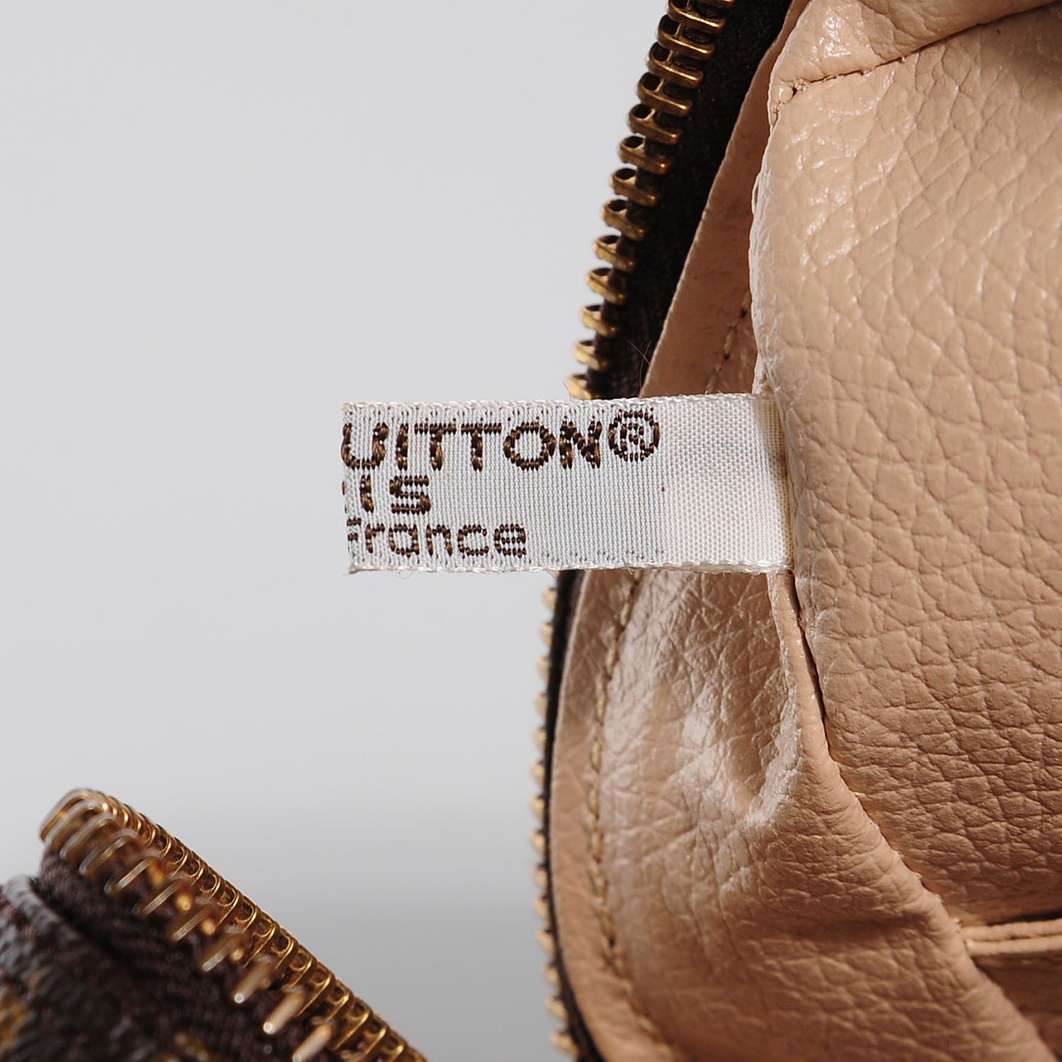 Louis Vuitton Monogram Trousse 28 7 of 8