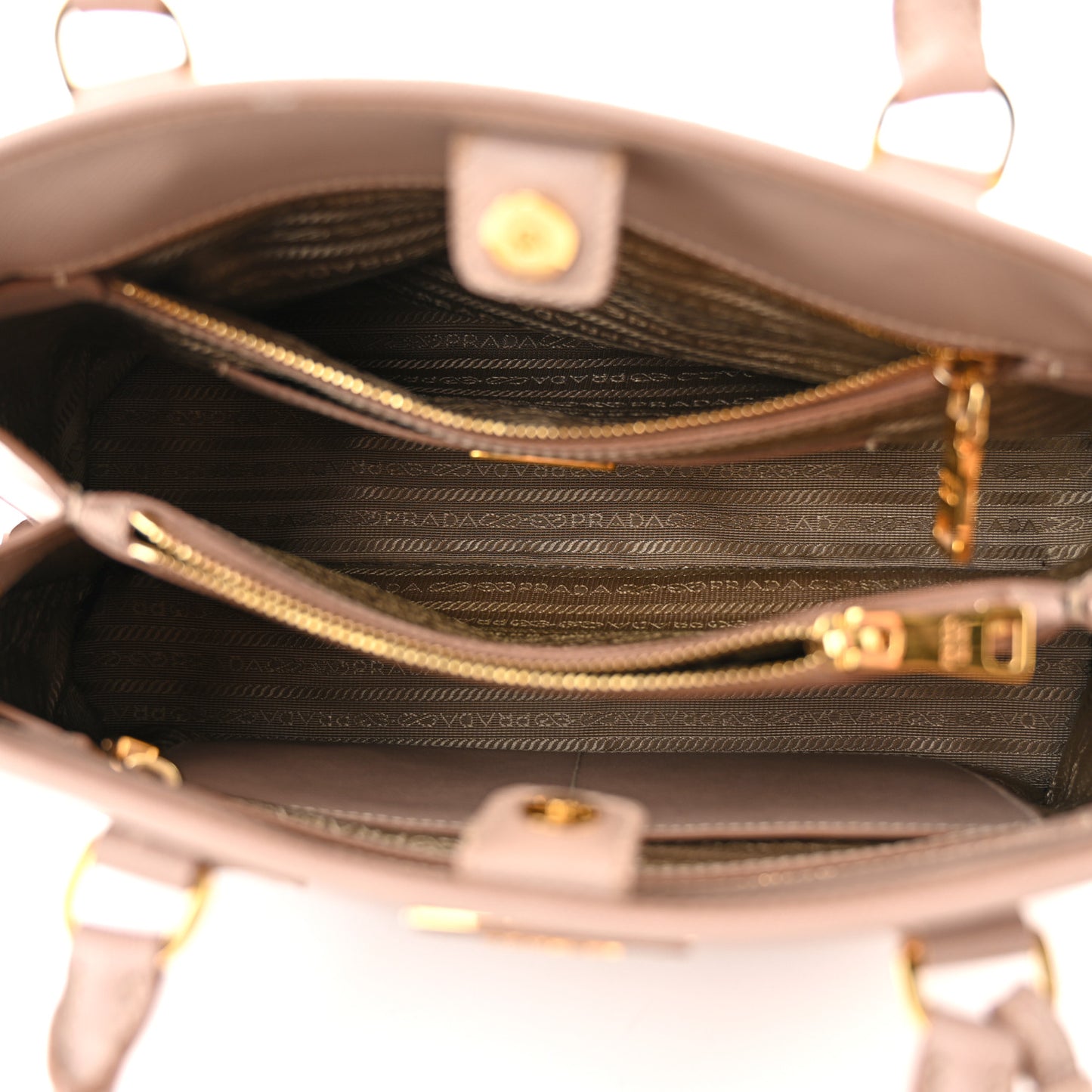 Saffiano Lux Medium Open Promenade Tote Cammeo