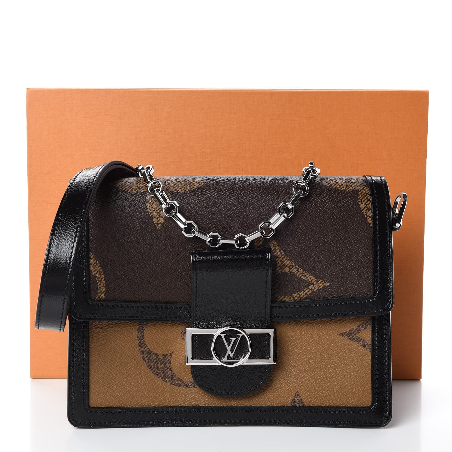 Louis Vuitton Reverse Monogram Giant Dauphine MM 10 of 10