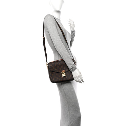 Louis Vuitton Monogram Pochette Metis 2 of 10
