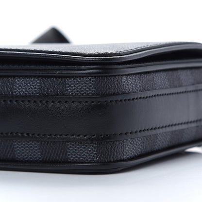 Louis Vuitton Damier Graphite 3D Studio Messenger 8 of 9