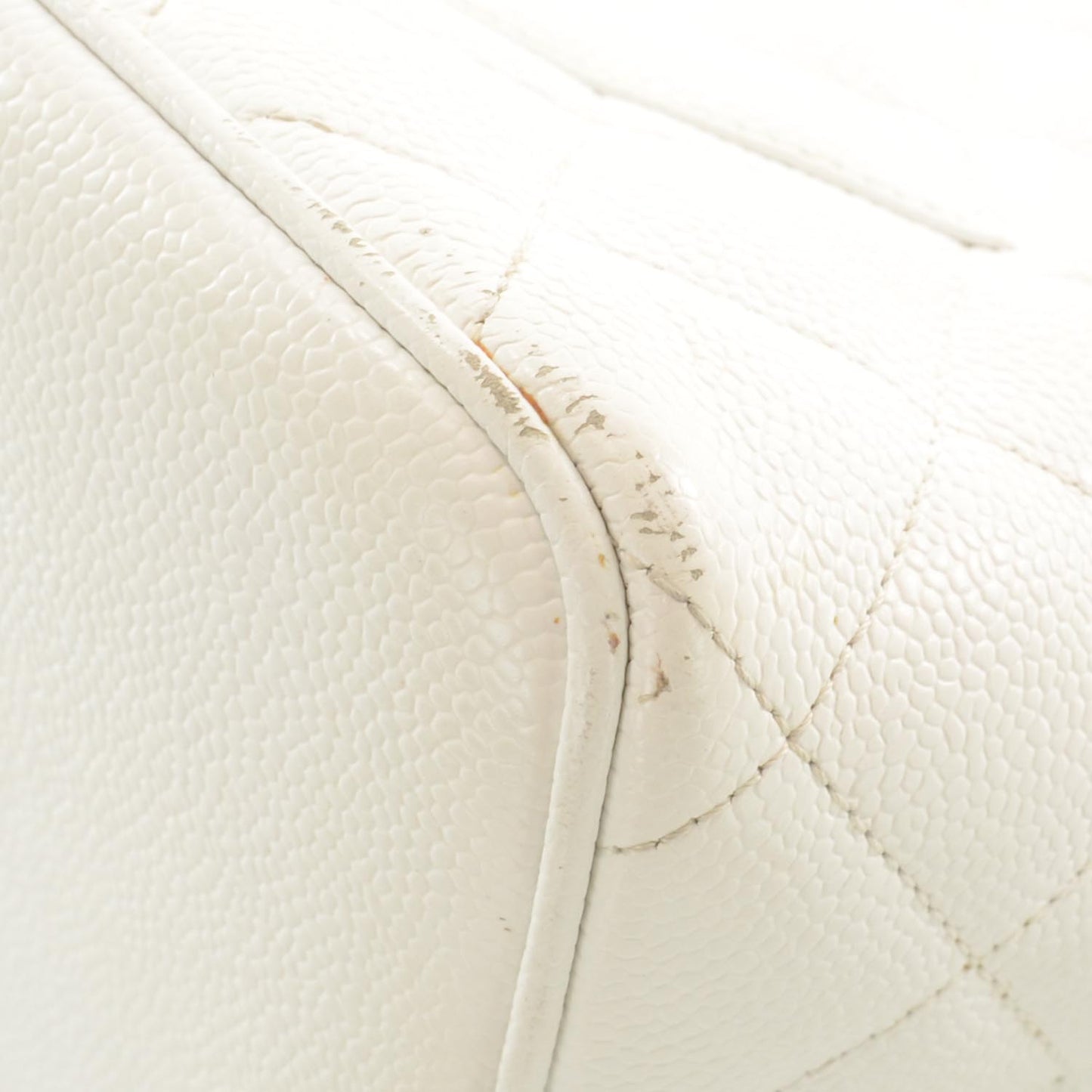 Caviar Medallion Tote White
