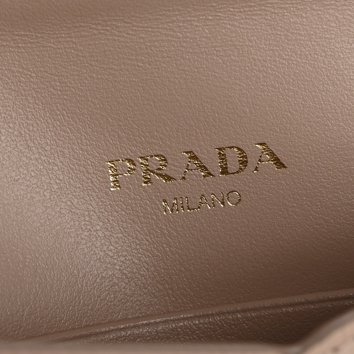 Vitello Move Envelope Wallet Cipria