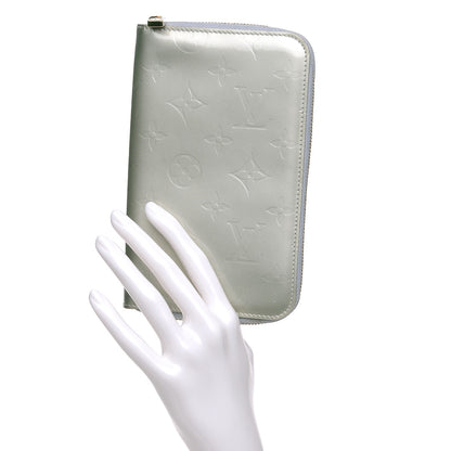 Louis Vuitton Vernis Broome Zip Wallet Gris 2 of 8