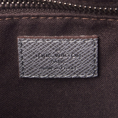 Louis Vuitton Taiga Roman PM Messenger Glacier 7 of 7