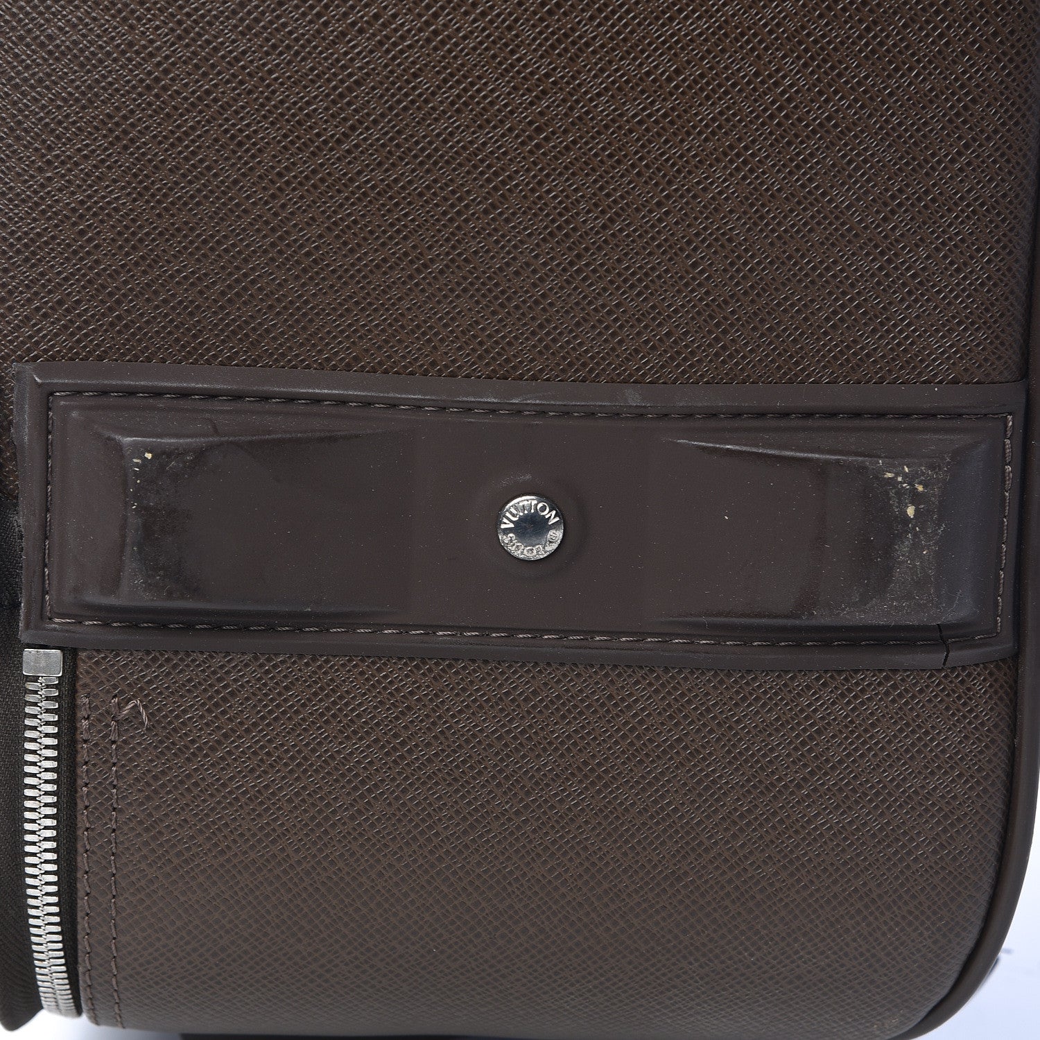 Louis Vuitton Taiga Pegase 55 Grizzli 20 of 21