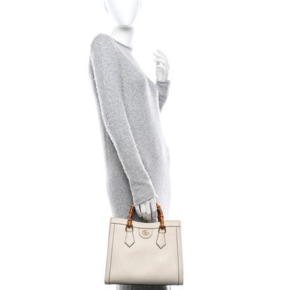 Gucci Wonka Grain Calfskin Small Diana Tote Bag Mystic White Cuir 2 of 13