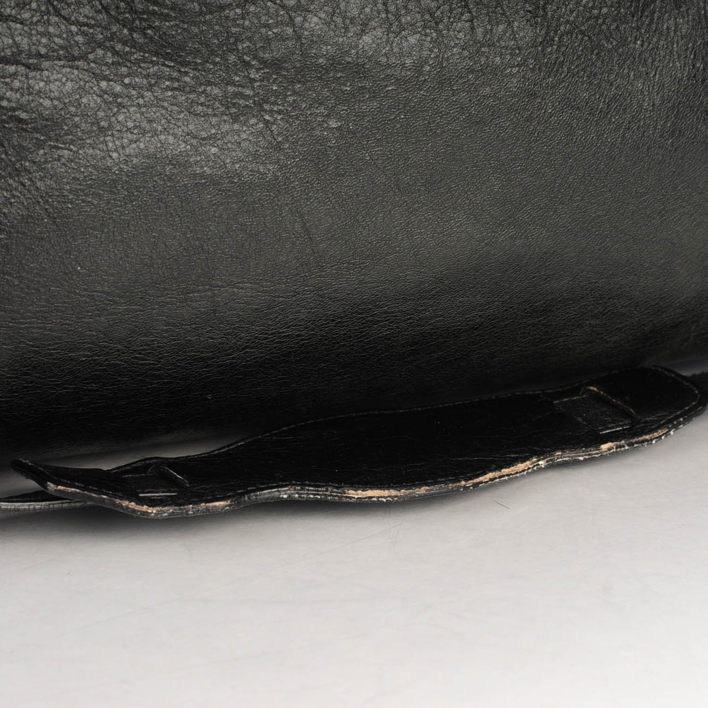 Agneau Classic Hardware City Black