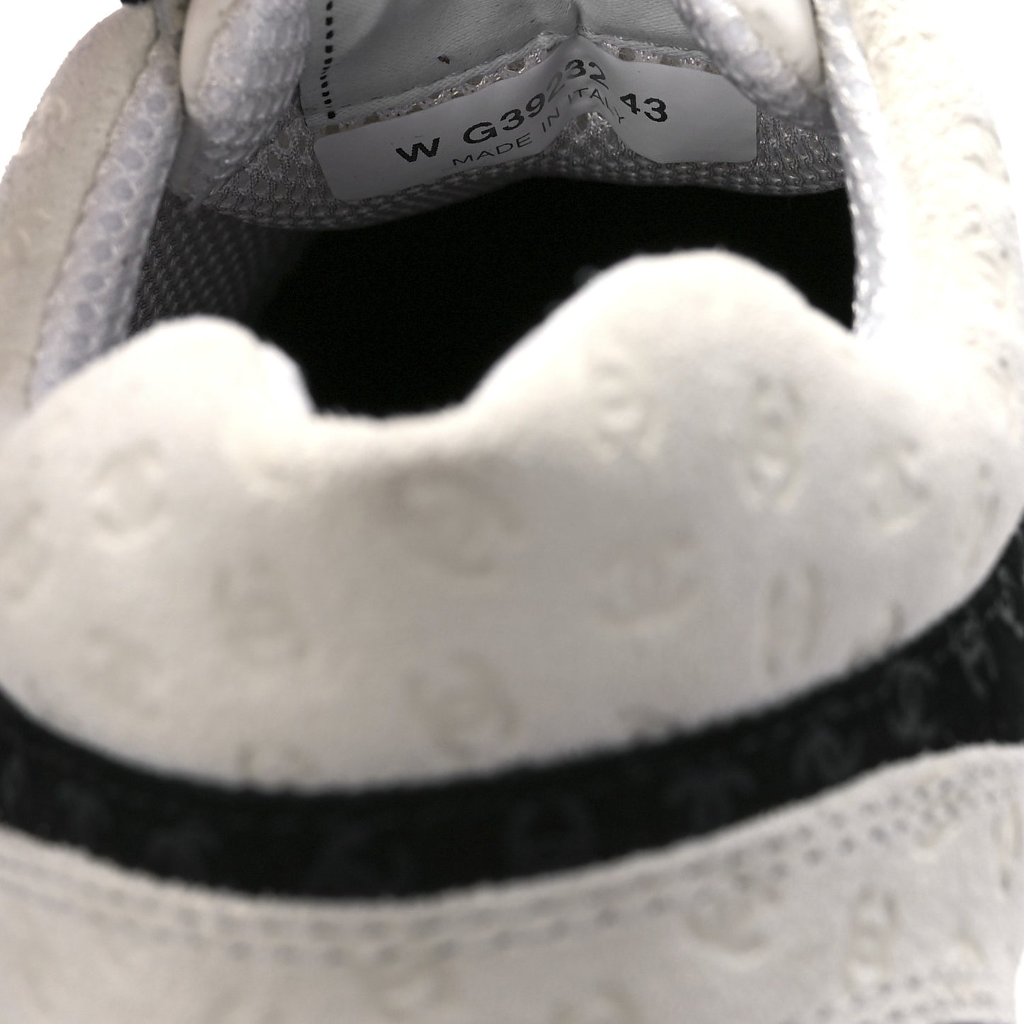 Suede Calfskin Printed CC Sneakers 43 White Black