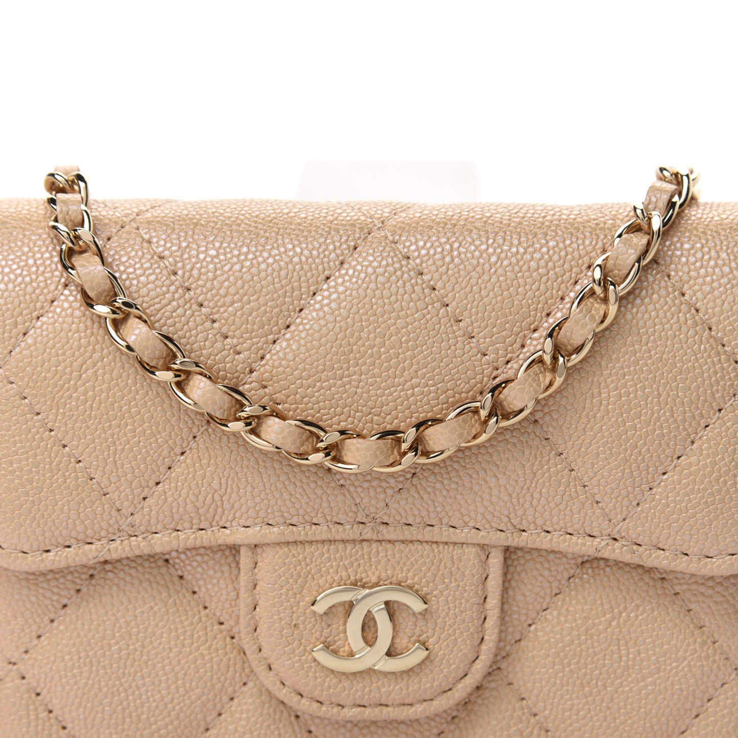 Iridescent Caviar Quilted Flap Card Holder On Chain Beige