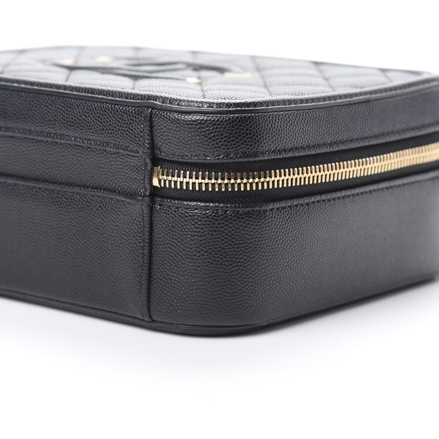 Caviar Quilted Medium CC Filigree Vanity Case Black